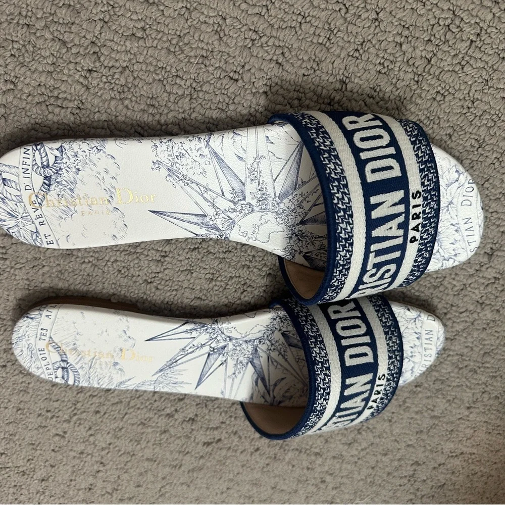 Christian Dior Dway Slide Blue and White - Picture 5 of 8